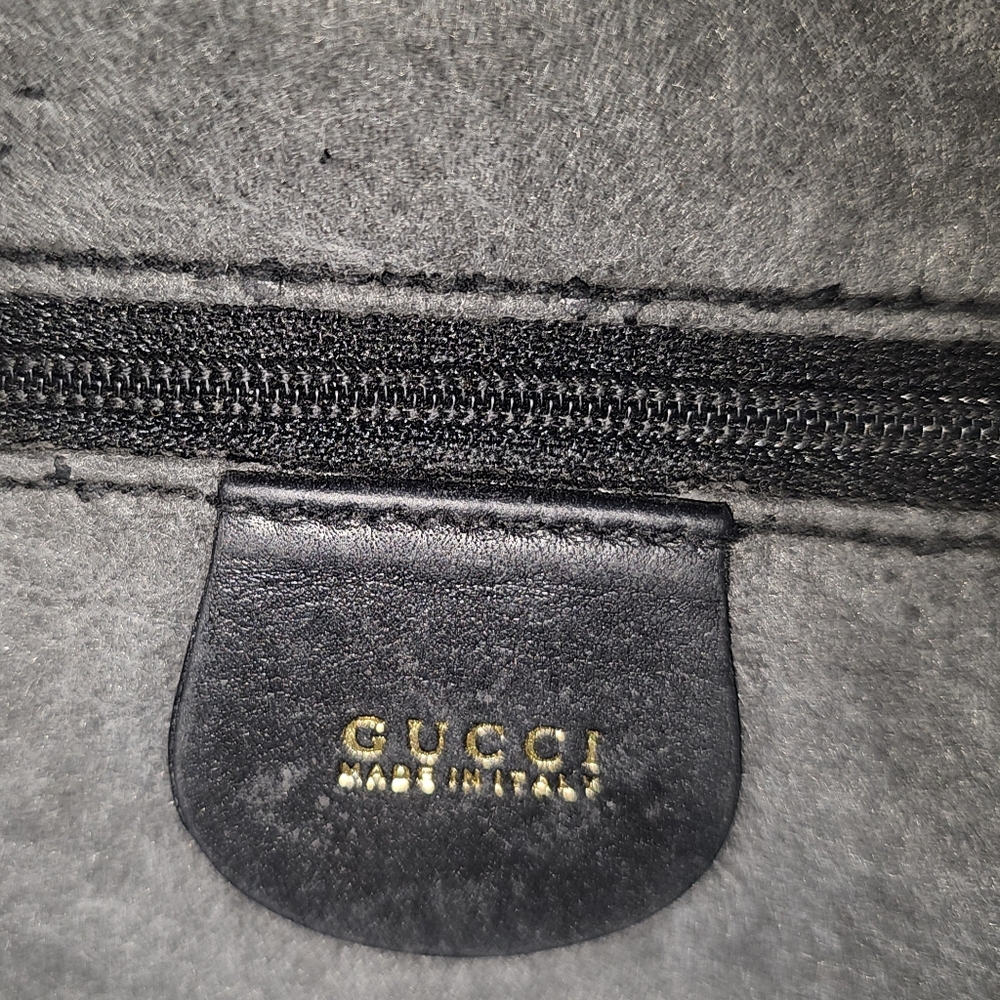 Gucci Black Leather Bag with Chain Strap - Picture 4 of 5